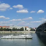 Apartamento Along The Danube Budapeste